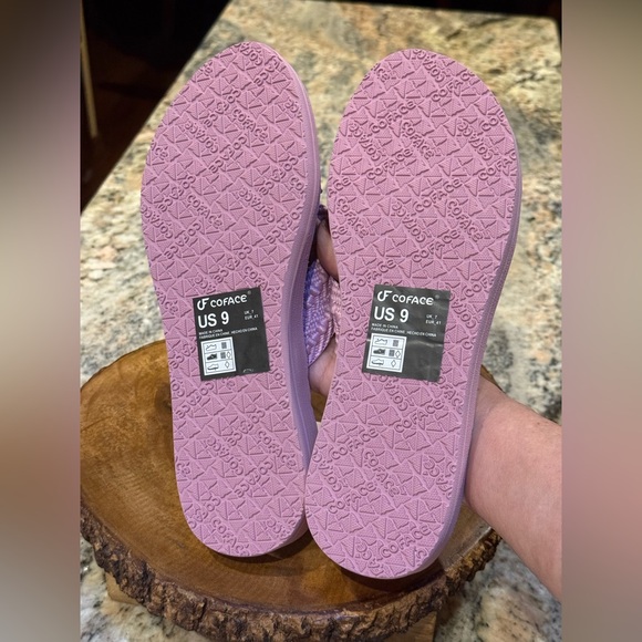 CoFace Women's Pink Sandals. Size 9. NIB - Picture 3 of 9
